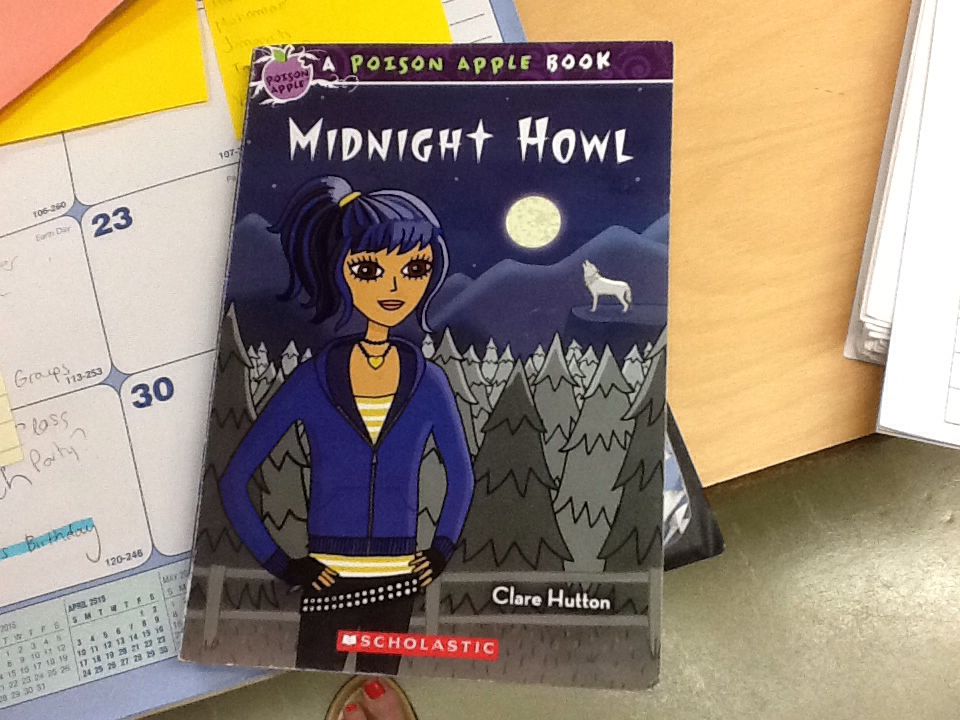 Midnight Howl - Clare Hutton (- Paperback) book collectible [Barcode 9780545459853] - Main Image 1