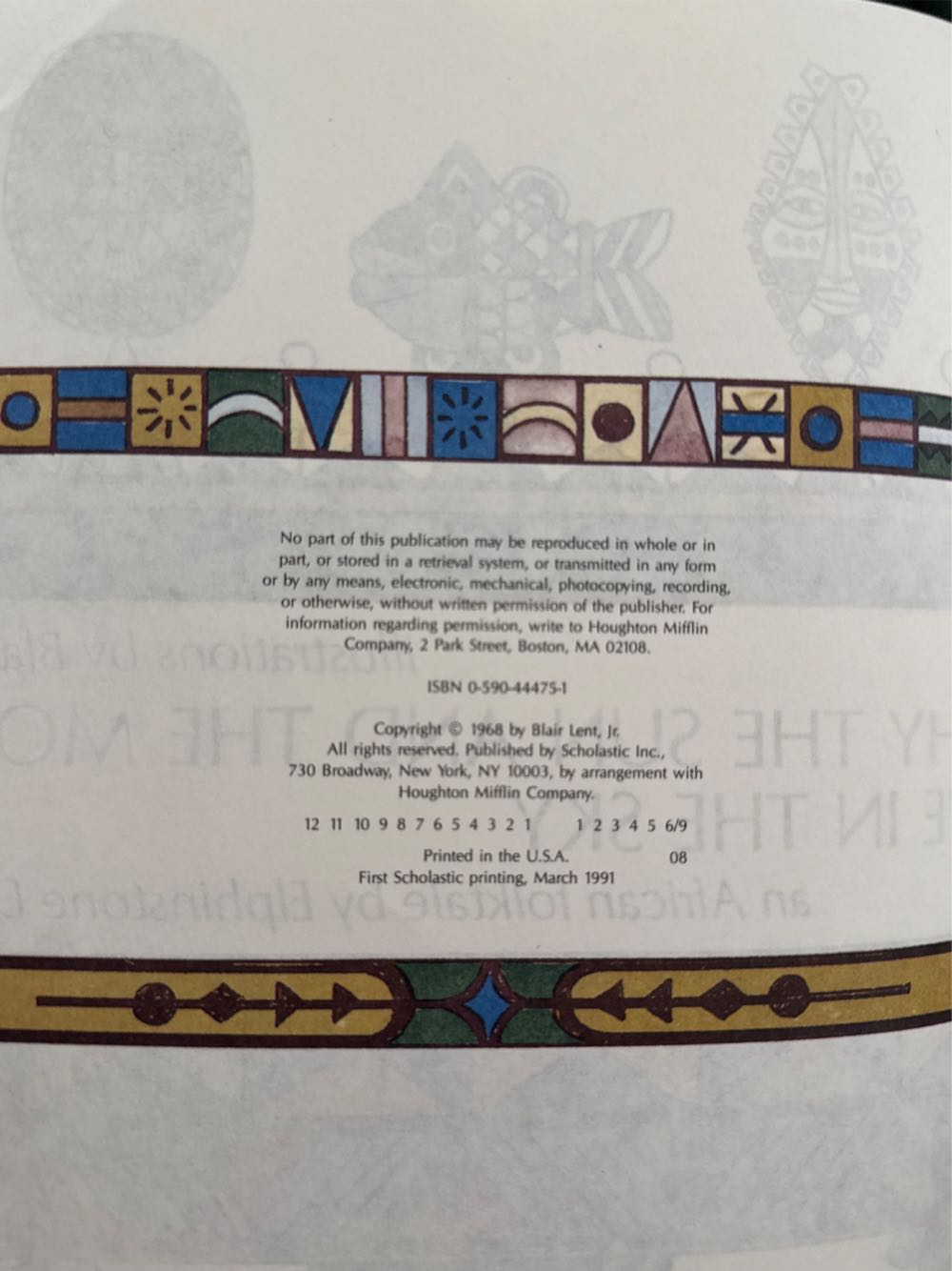 Why The Sun And The Moon Live In The Sky - Elphinstone Dayrell (Scholastic - Paperback) book collectible [Barcode 9780590444750] - Main Image 3
