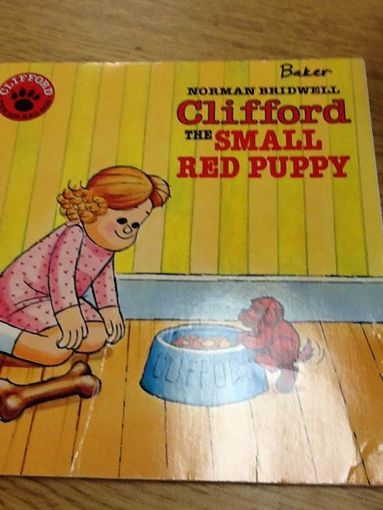 Clifford the Small Red Puppy