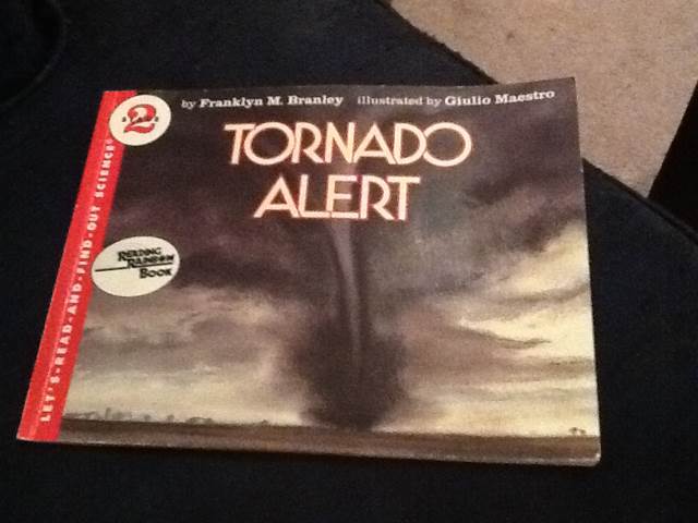 Tornado Alert - Giulio Maestro (HarperCollins - Hardcover) book collectible [Barcode 9780064450942] - Main Image 1