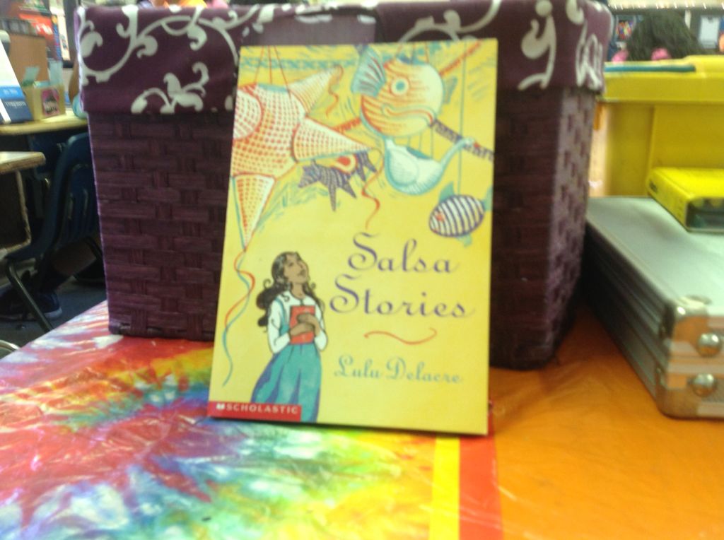 Salsa Stories - Lulu Delacre (Scholastic - Paperback) book collectible [Barcode 9780590631211] - Main Image 1