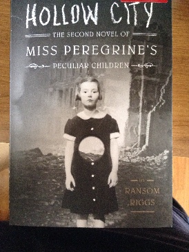 Hollow City - Ransom Riggs (- Paperback) book collectible [Barcode 9781594748059] - Main Image 1
