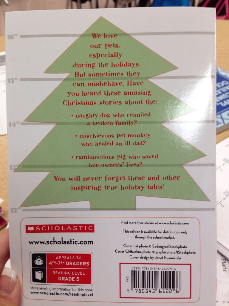 Bad Pets Save Christmas! - Allan Zullo (Scholastic Inc. - Paperback) book collectible [Barcode 9780545612296] - Main Image 2