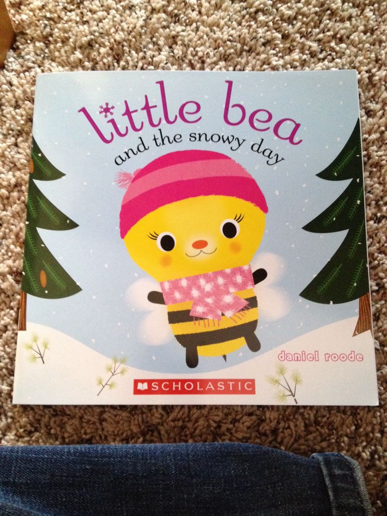 Little Bea And The Snowy Day - Daniel Roode (- Paperback) book collectible [Barcode 9780545537957] - Main Image 1