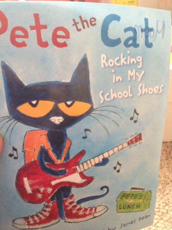 Pete the Cat Rocking in My School Shoes - Eric Litwin (Scholastic Inc. - Paperback) book collectible [Barcode 9780545501996] - Main Image 1