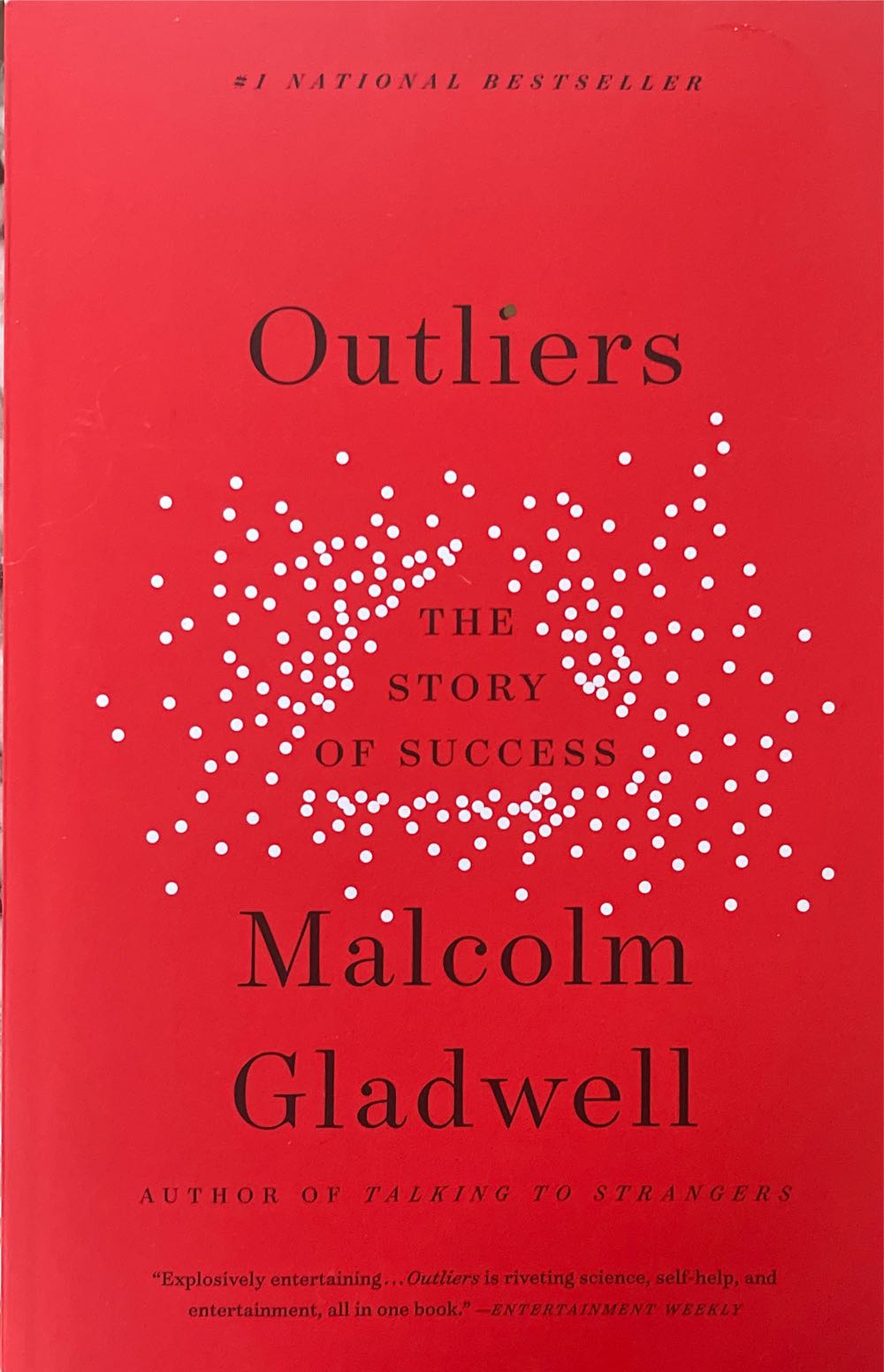 Outliers - Malcolm Gladwell (Back Bay Books - Paperback) book collectible [Barcode 9780316017930] - Main Image 3