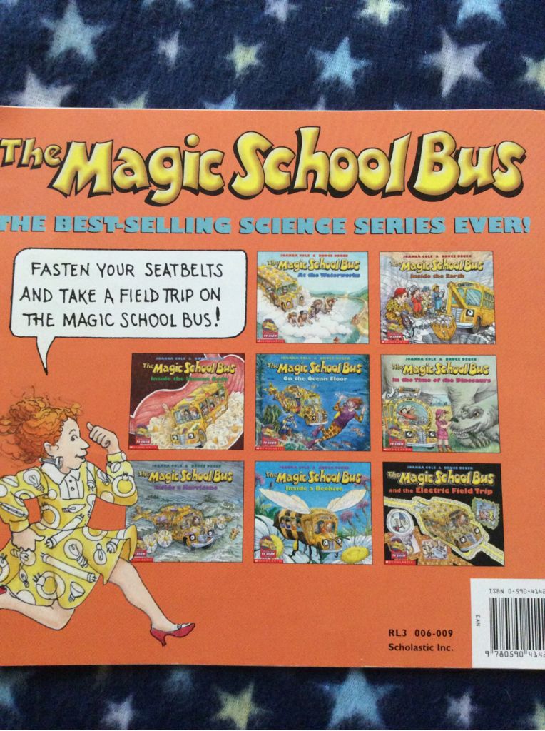 Magic School Bus: Lost In the Solar System - Joanna Cole (Scholastic Inc. - Paperback) book collectible [Barcode 9780590414296] - Main Image 2