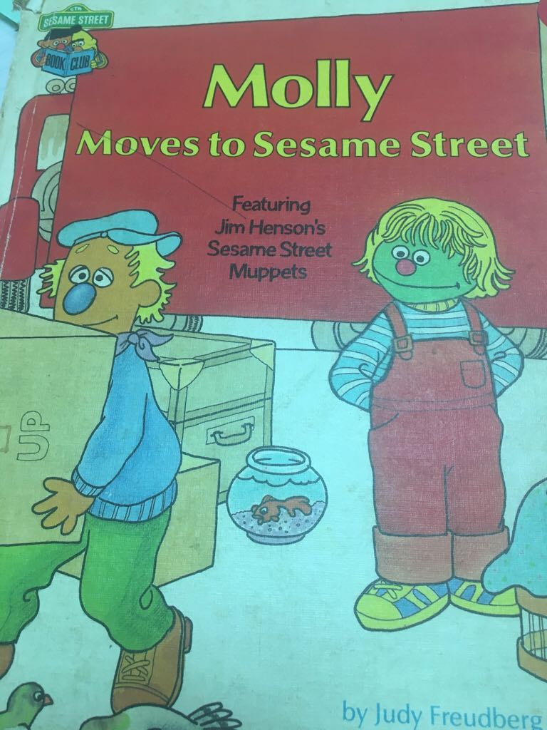 Sesame Street: Molly Moves To Sesame Street