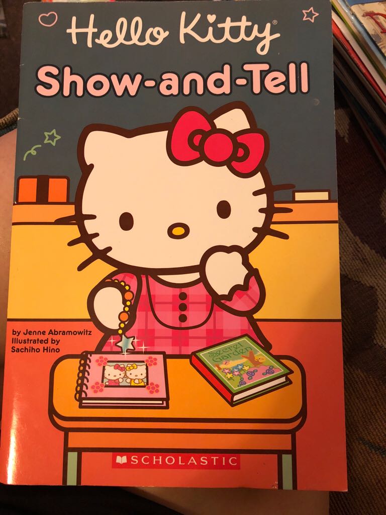 Hello Kitty Show-and-tell