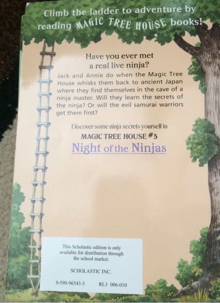 Magic Tree House 5: Night of the Ninjas - Mary Pope Osborne (Scholastic Inc. - Paperback) book collectible [Barcode 9780590965439] - Main Image 2