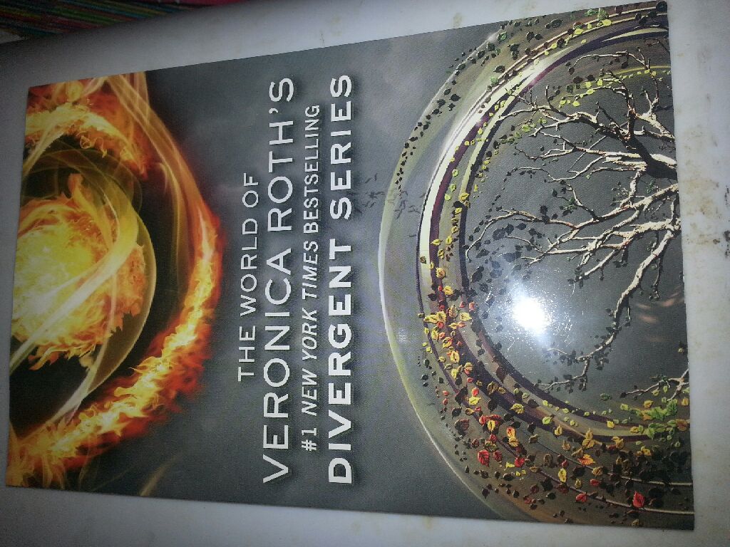 The World of Veronica Rothâs Divergent Series
