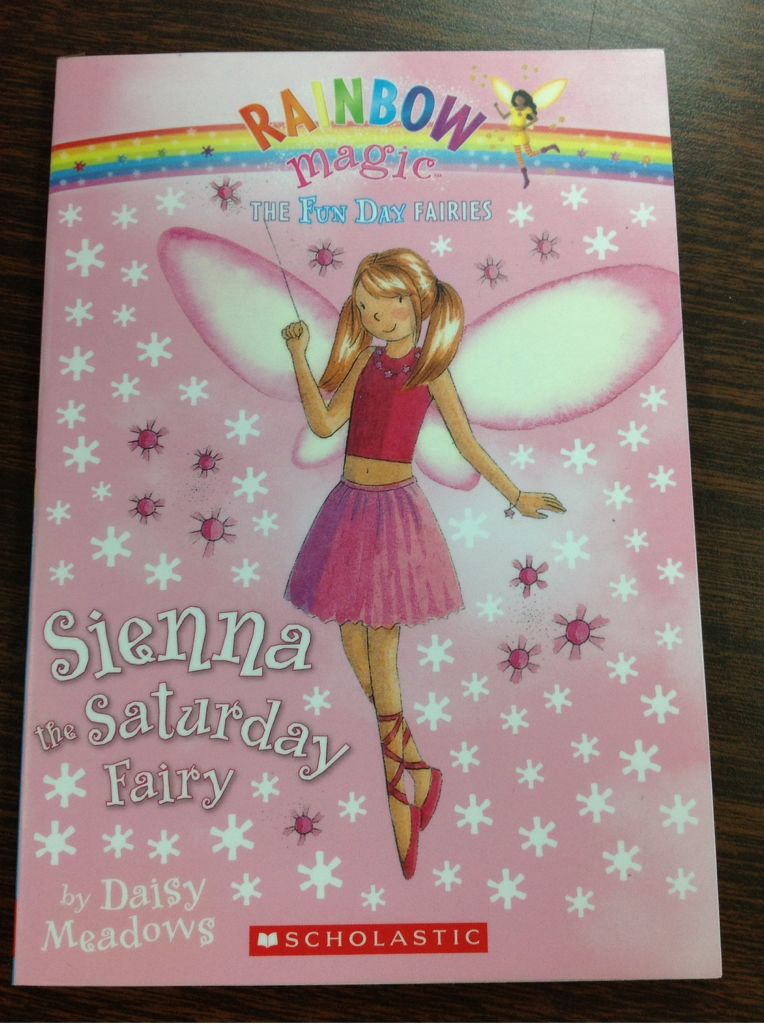 Rainbow Magic- Fun Fairies: Sienna The Saturday Fairy