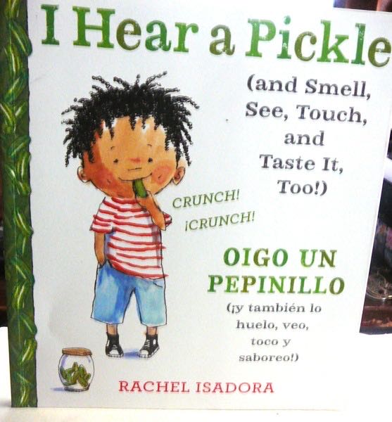 I Hear A Pickle / Oigo un pepinillo - Rachel Isadora (Nancy Paulsen Books - Paperback) book collectible [Barcode 9781524738785] - Main Image 4