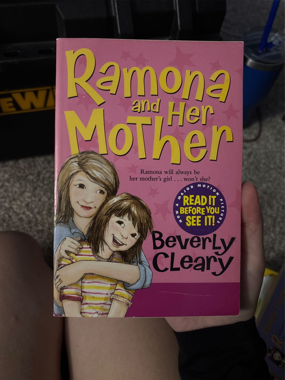 Ramona and Her Mother - Beverly Cleary (Harper Collins Publishers - Paperback) book collectible [Barcode 9780380709526] - Main Image 3