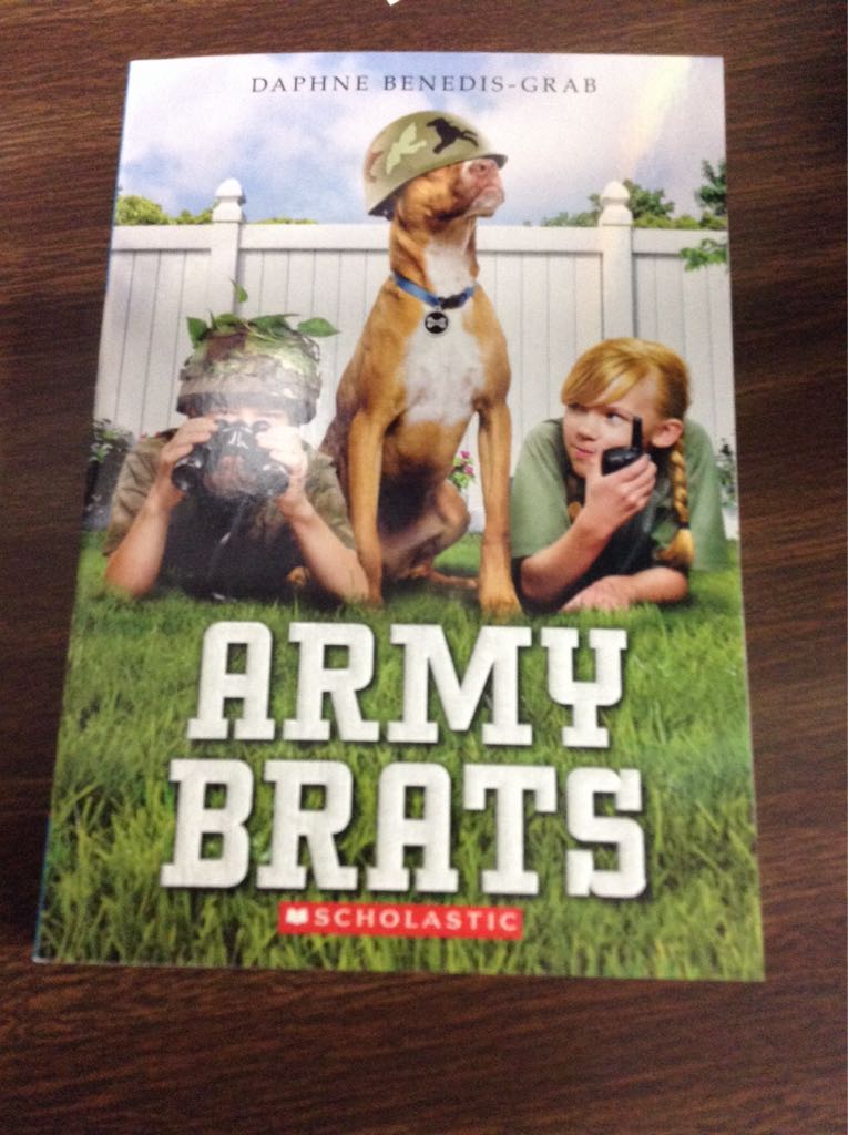 Army Brats - Daphne Benedis-Grab book collectible [Barcode 9781338156379] - Main Image 1