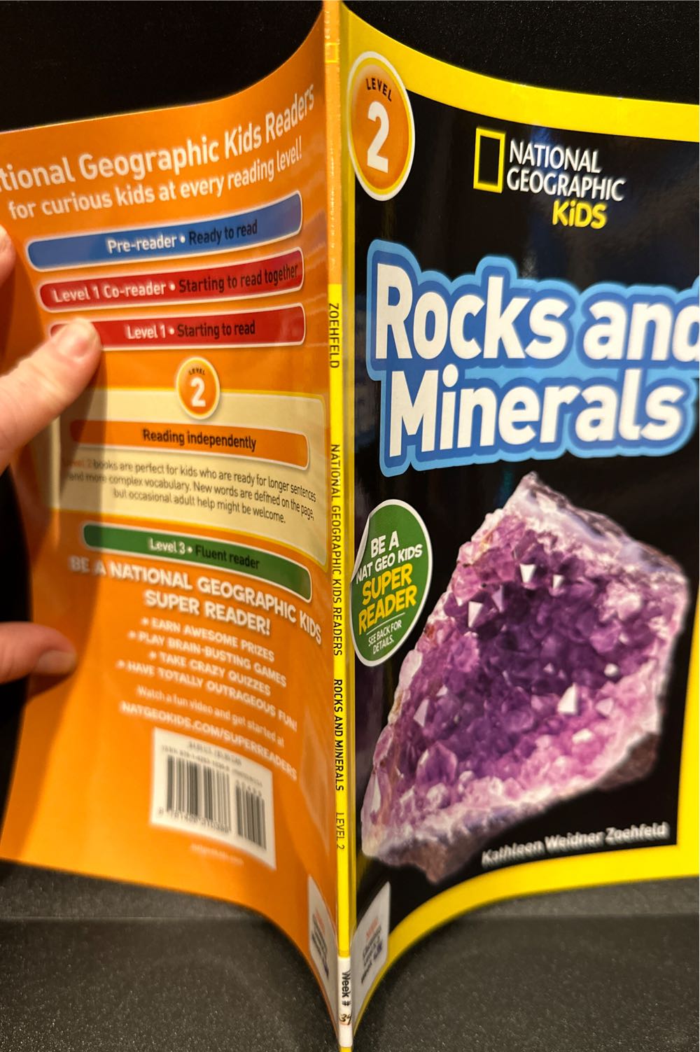 National Geographic Kids- Rocks and Minerals - Kathleen Weidner Zoehfeld (National Geographic Books - Paperback) book collectible [Barcode 9781426310386] - Main Image 2