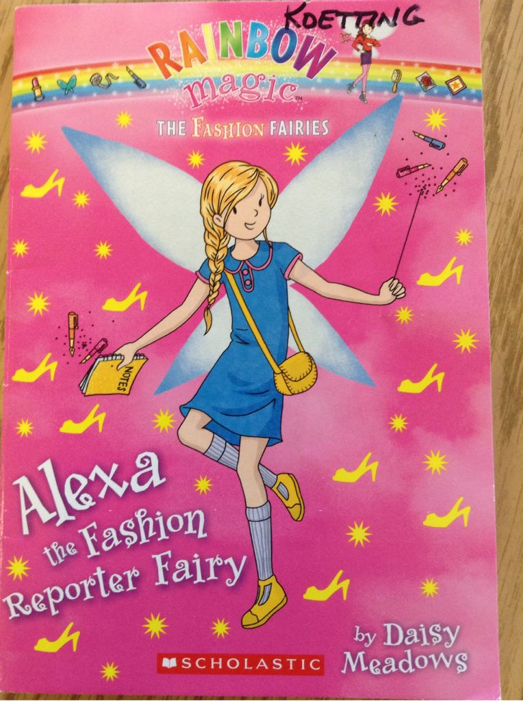 RM - Fashion Fairies 4: Alexa the Fashion Reporter Fairy