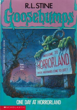One Day At HorrorLand - R.L. Stine (Apple Paperbacks (Scholastic) - Paperback) book collectible [Barcode 9780590477383] - Main Image 1