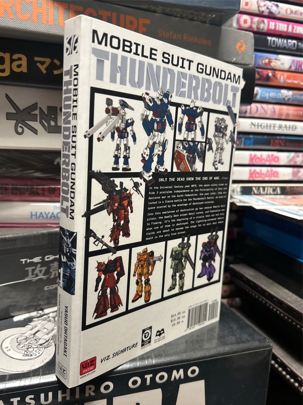 Mobile Suit Gundam Thunderbolt 01 - Yasuo Ohtagaki (VIZ Media LLC) book collectible [Barcode 9781421590554] - Main Image 2