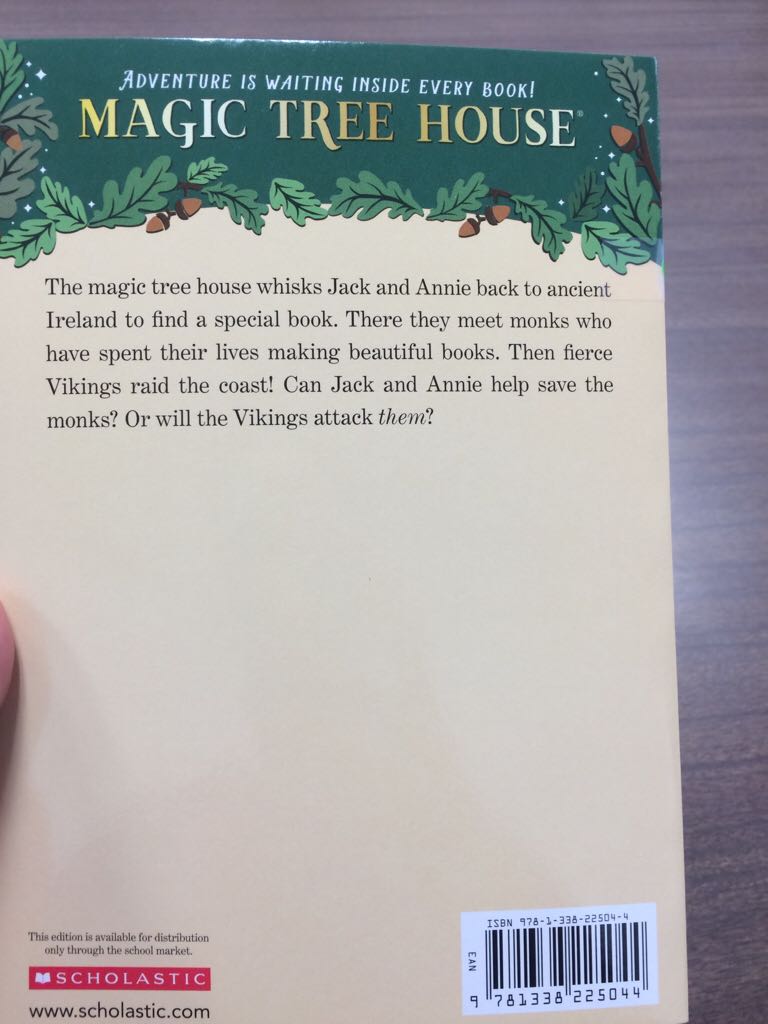 Magic Treehouse #15: Viking Ships At Sunrise (chapter) - Mary Pope Osborne (- Paperback) book collectible [Barcode 9781338225044] - Main Image 2