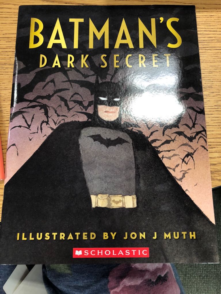 Batman’s Dark Secret - Kelley Puckett book collectible [Barcode 9781338032406] - Main Image 1