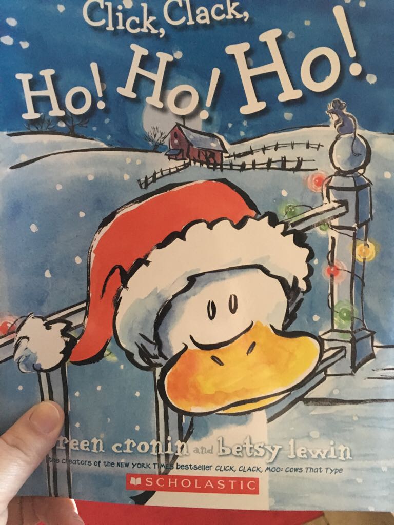 Click Clack Ho Ho Ho + cd - Betsy Lewin book collectible [Barcode 9781338263466] - Main Image 1