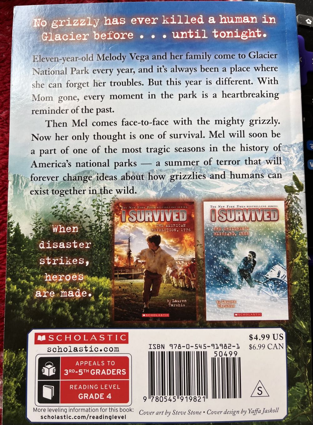 I Survived the Attack of the Grizzlies, 1967 (I Survived #17) - Lauren Tarshis (Scholastic Paperbacks - Paperback) book collectible [Barcode 9780545919821] - Main Image 3