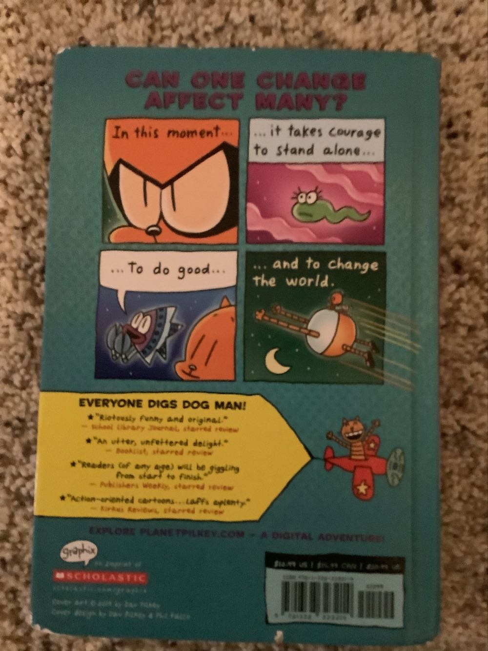 Dog Man #8: Fetch-22 - Dav Pilkey (On the first shelf - Hardcover) book collectible [Barcode 9781338323214] - Main Image 2