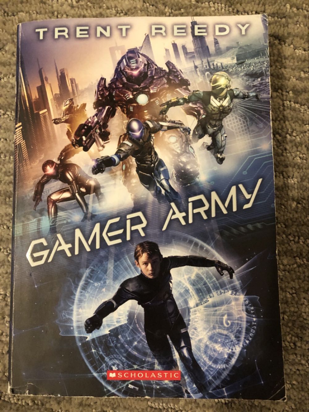 Gamer Army - Trent Reedy book collectible [Barcode 9781338328448] - Main Image 2