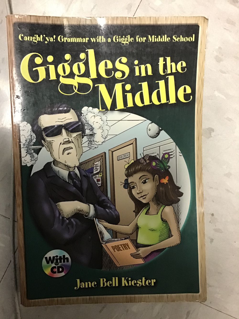 Giggles in the Middle - Jane Bell Kiester (Maupin House Publishing, Inc.) book collectible [Barcode 9780929895888] - Main Image 1