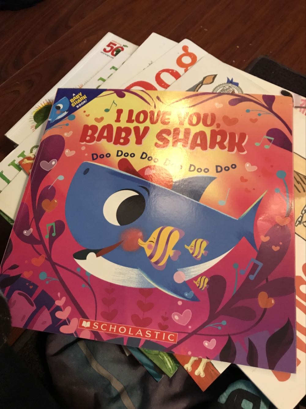 I Love You, Baby Shark: Doo Doo Doo Doo Doo Doo - John John Bajet (Cartwheel Books) book collectible [Barcode 9781338606348] - Main Image 1