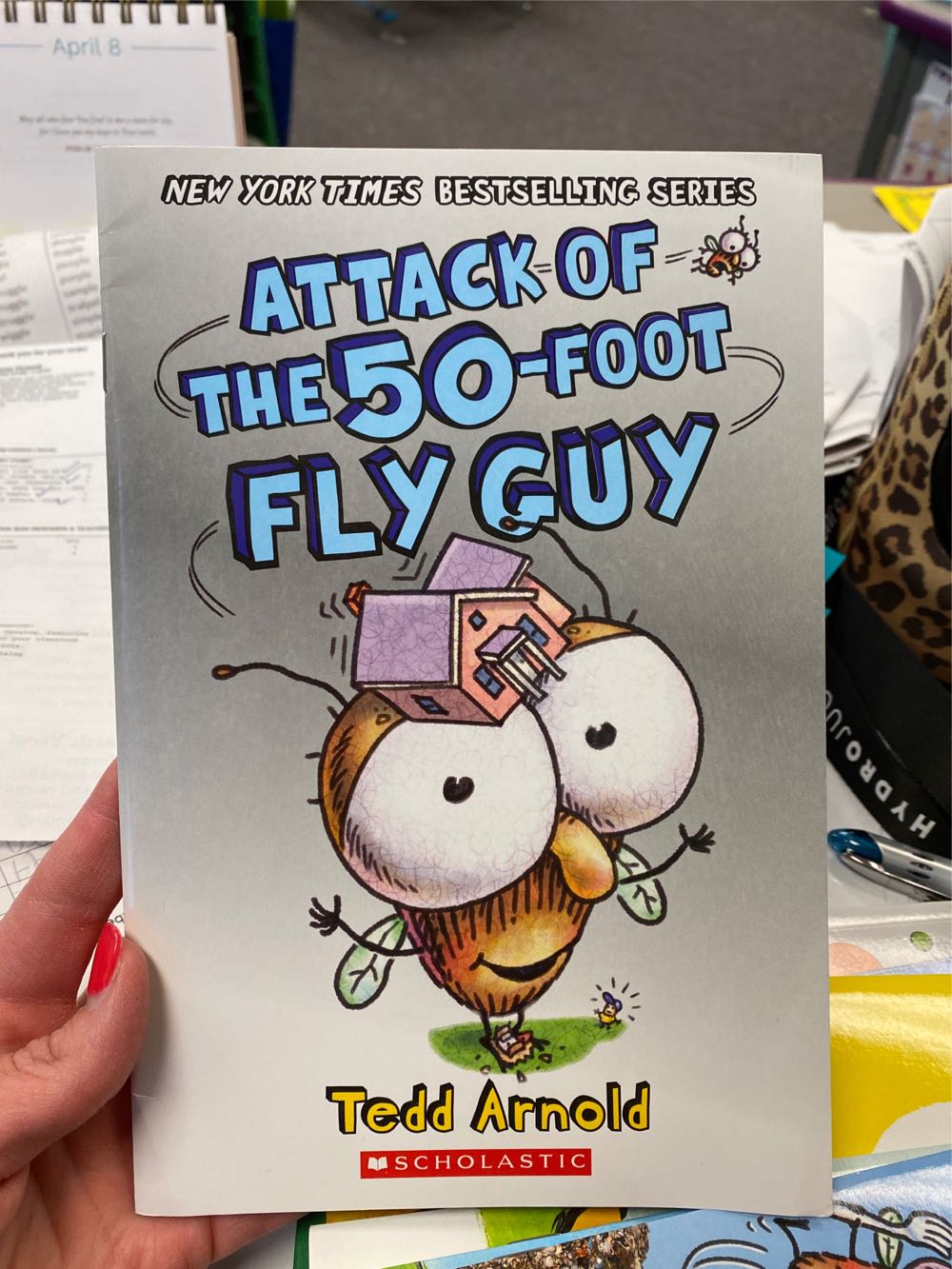 Attack Of The 50-Foot Fly Guy - Tedd Arnold (Cartwheel Books) book collectible [Barcode 9781338730951] - Main Image 1