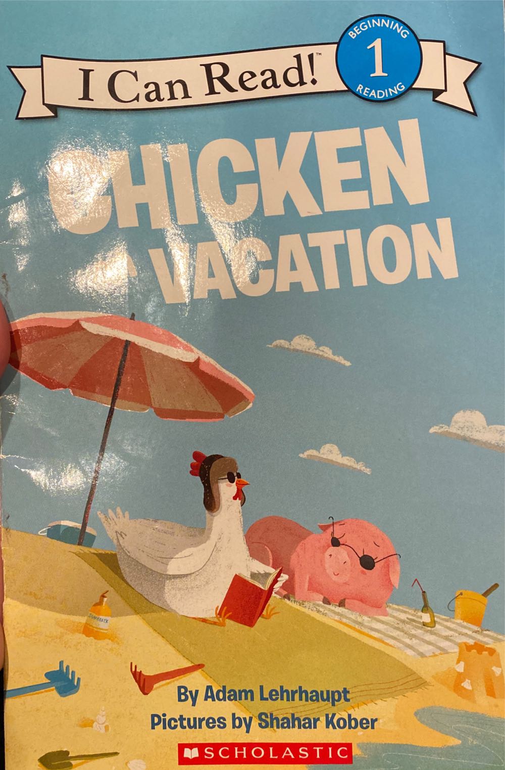 Chicken On Vacation - Adam Lehrhaupt (- Paperback) book collectible [Barcode 9781338574388] - Main Image 1