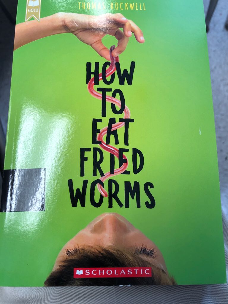 How To Eat Fried Worms - Thomas Rockwell (- Paperback) book collectible [Barcode 9781338565898] - Main Image 1