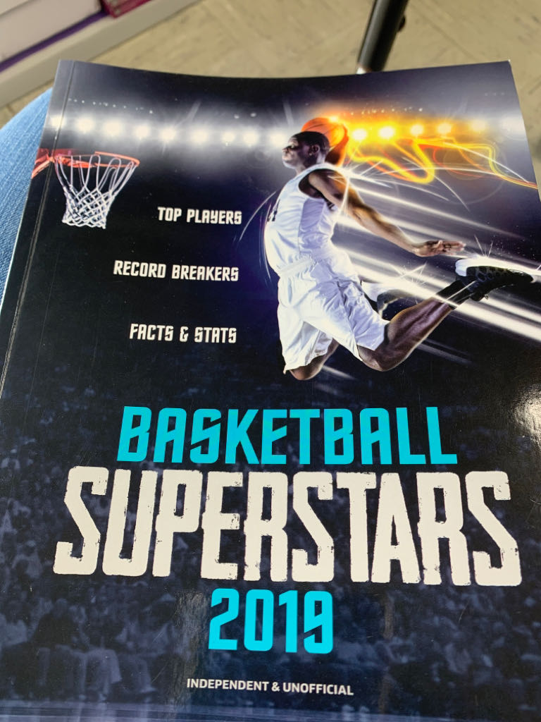 Basketball Superstars 2019 - Jon Richards book collectible [Barcode 9781783124329] - Main Image 1