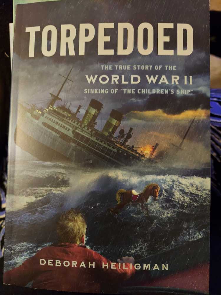 Torpedoed - Deborah Heiligman (- Paperback) book collectible [Barcode 9781338714609] - Main Image 1