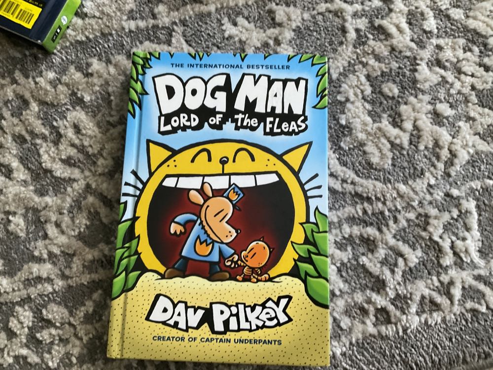 Dog Man: Lord of the Fleas - Dav Pilkey (Graphix) book collectible [Barcode 9781338741070] - Main Image 3