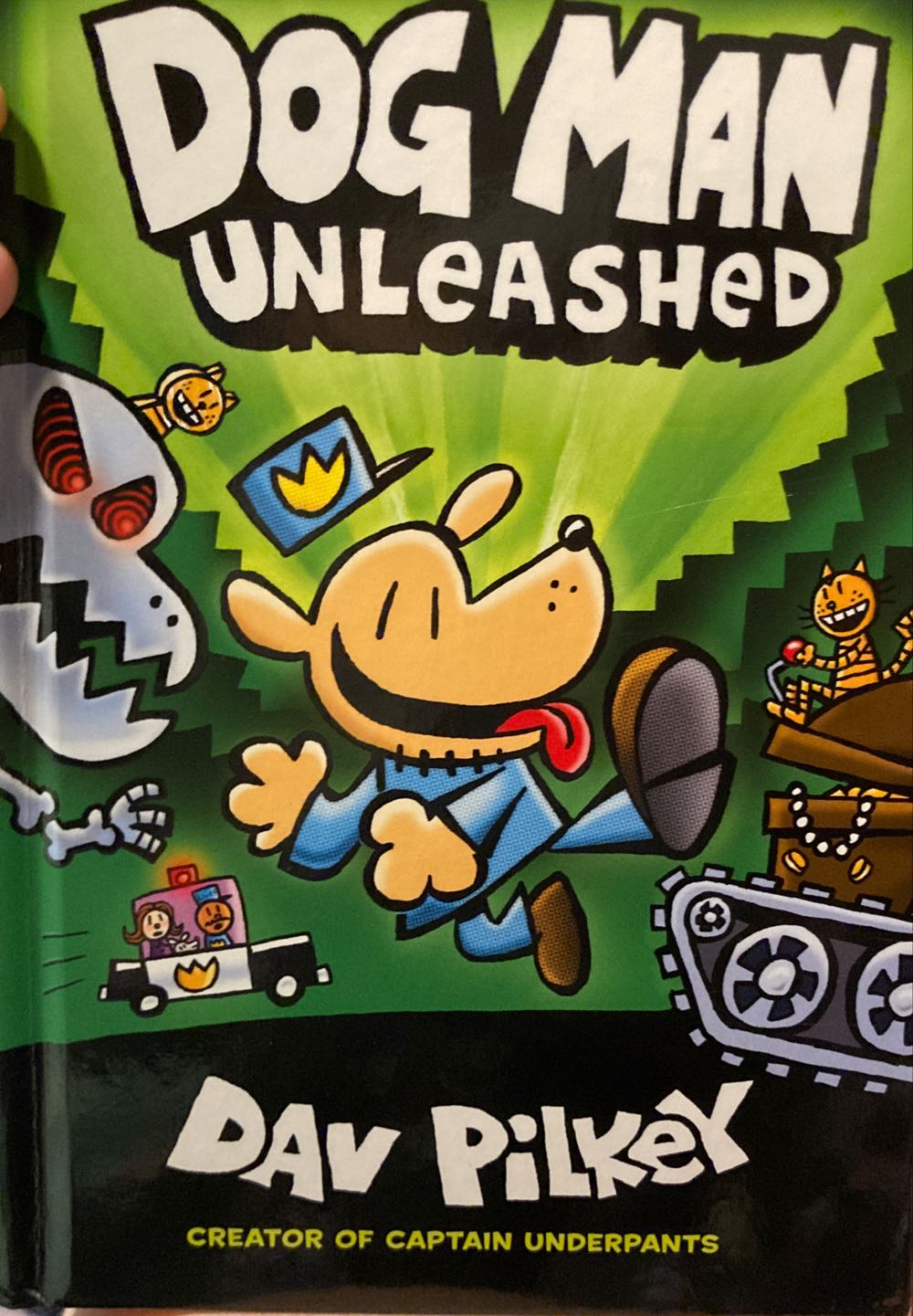 Dog Man: Unleashed - Dav Pilkey (Graphix) book collectible [Barcode 9781338741049] - Main Image 1