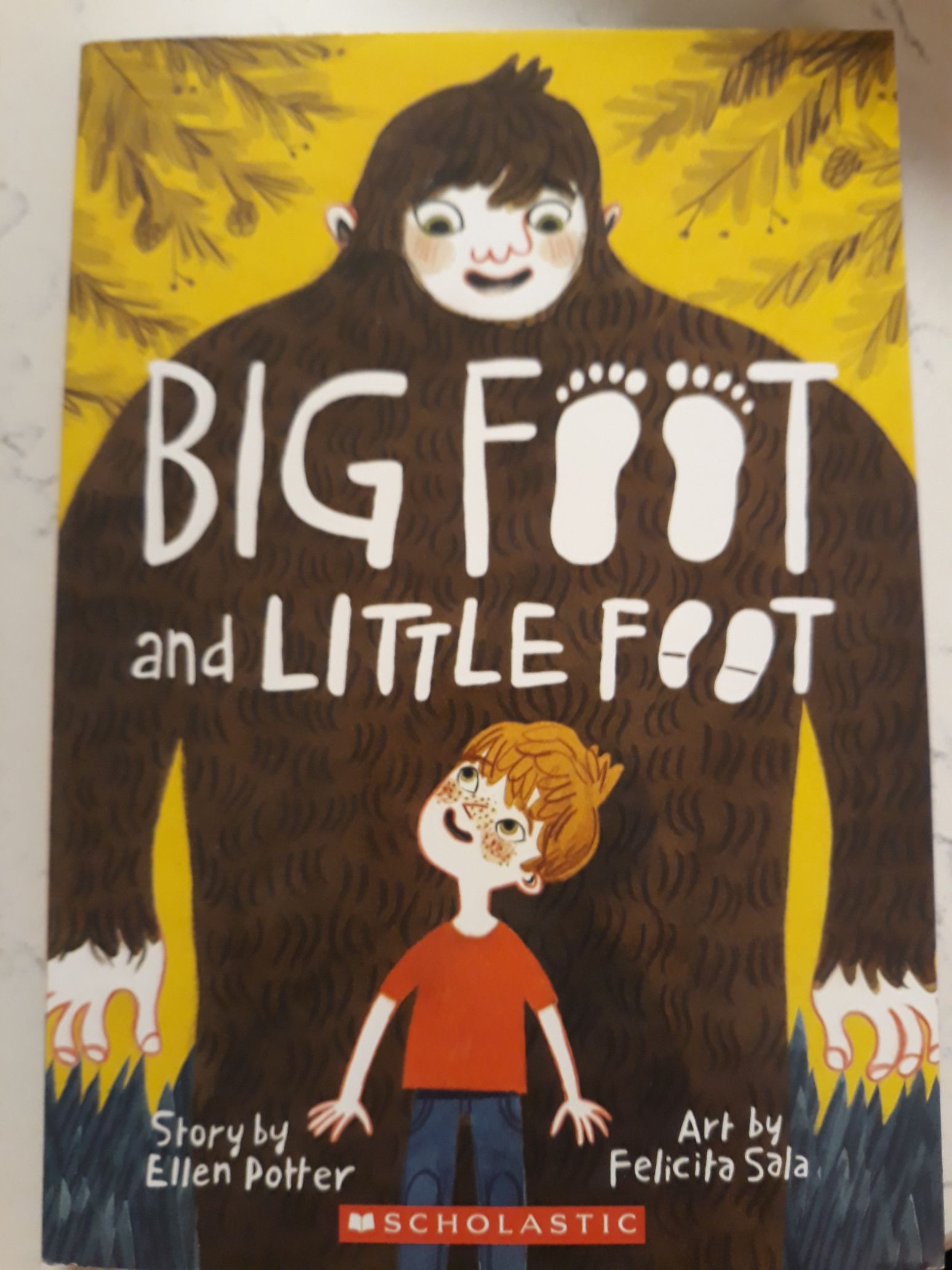 Big Foot And Little Foot - Ellen Potter book collectible [Barcode 9781338600742] - Main Image 1
