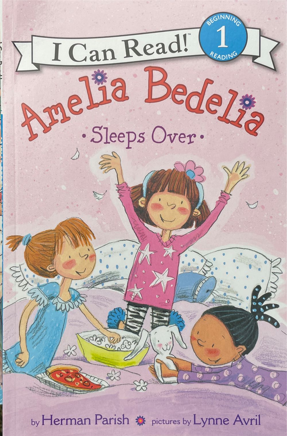 Amelia Bedelia Sleeps Over