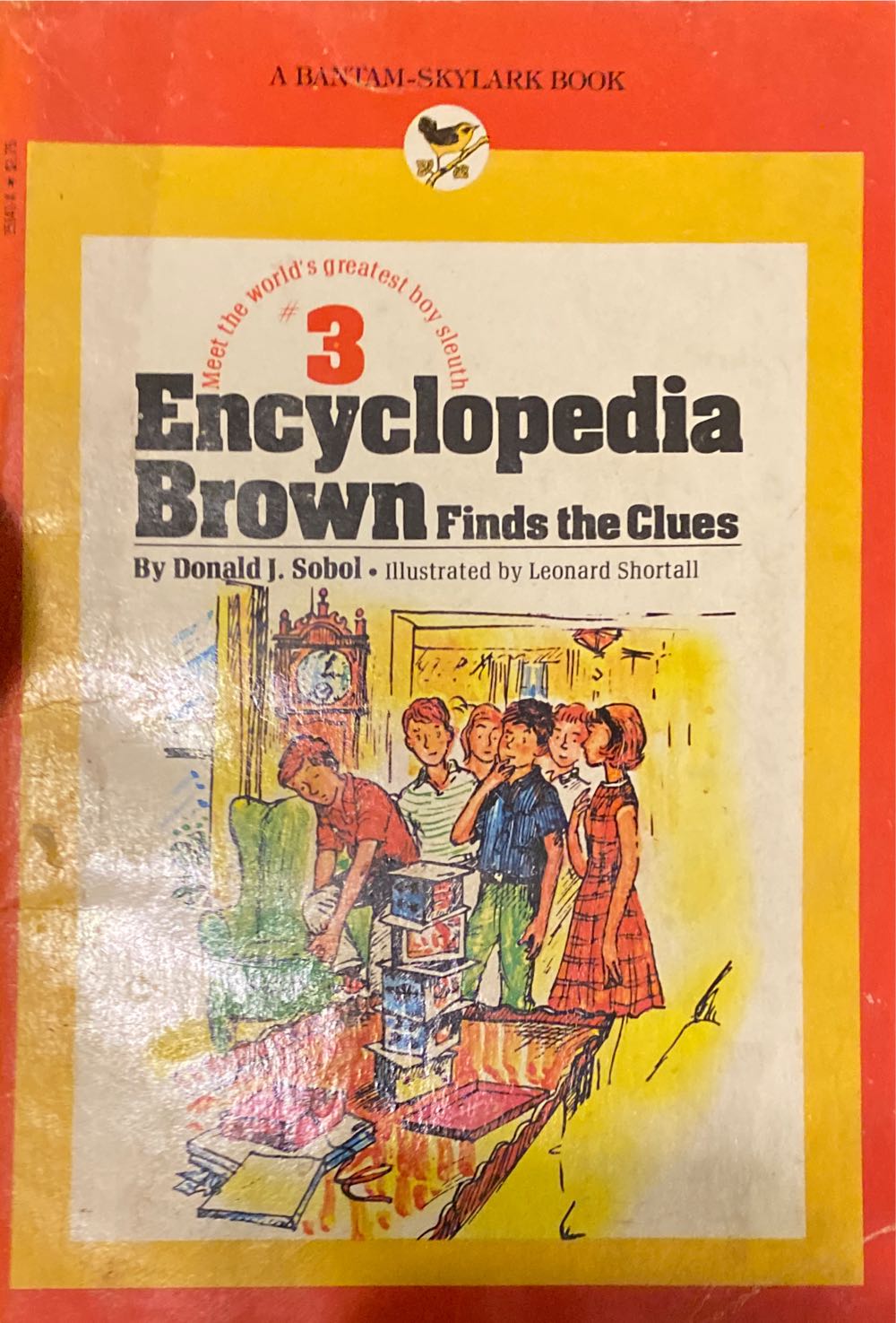 Encyclopedia Brown Finds the Clues