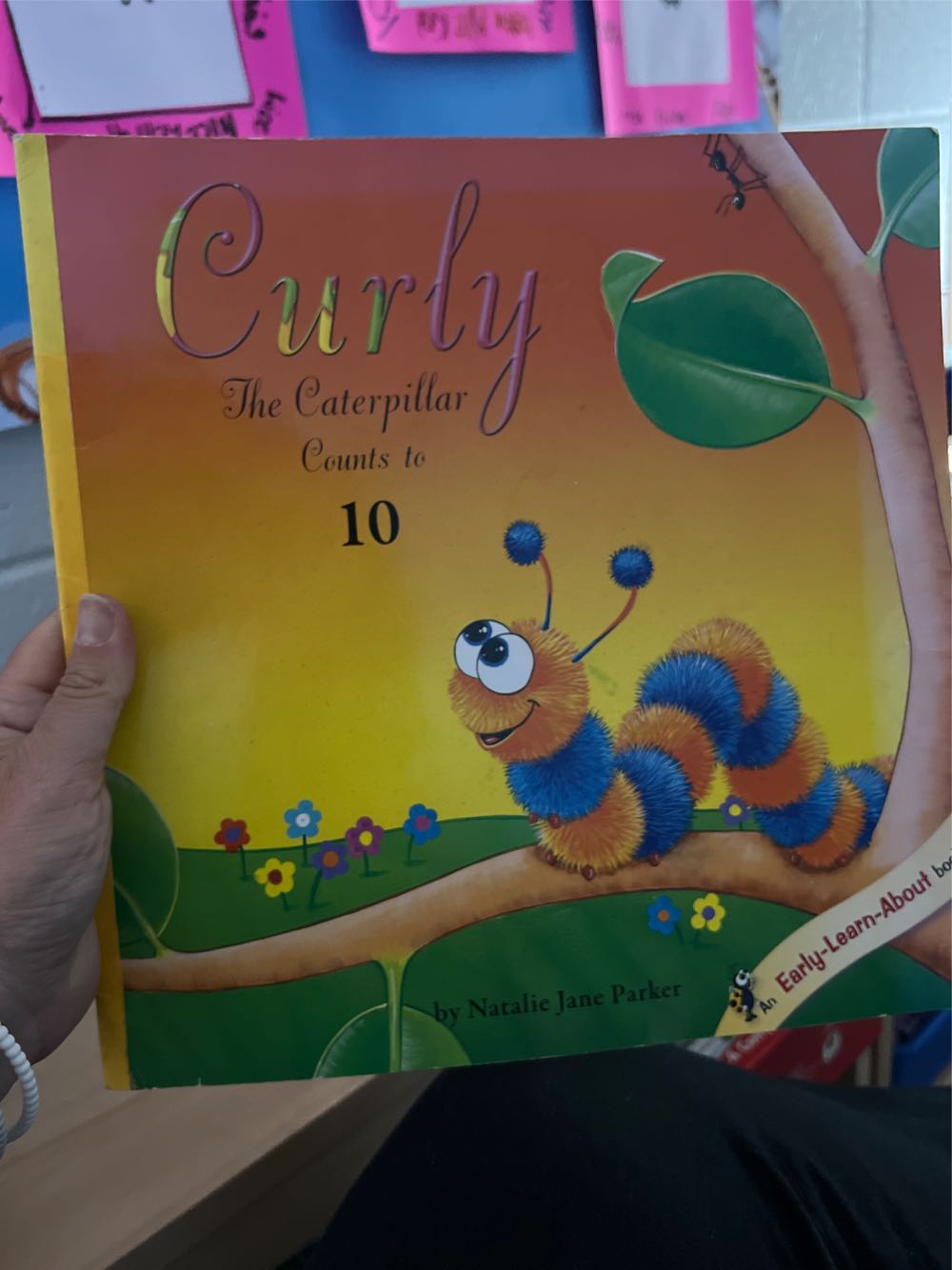Curly the Caterpillar Counts to 10 - Natalie Jane Parker book collectible [Barcode 9781921346835] - Main Image 1