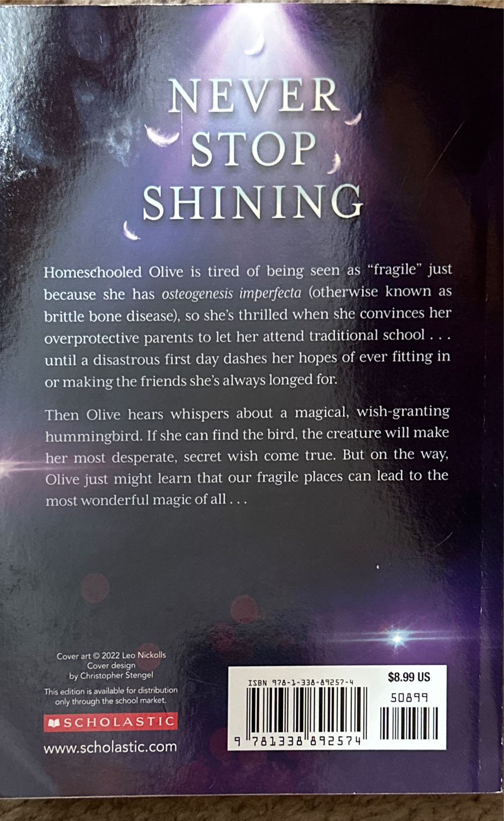 Hummingbird - Natalie Lloyd book collectible [Barcode 9781338892574] - Main Image 2