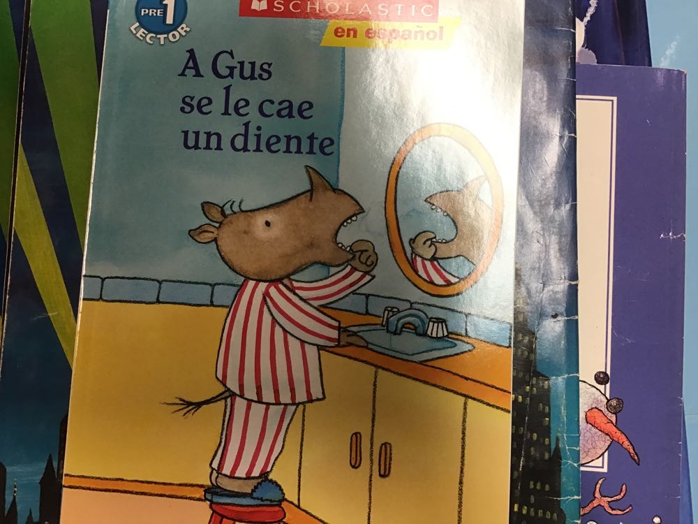 A Gus se le cae un diente