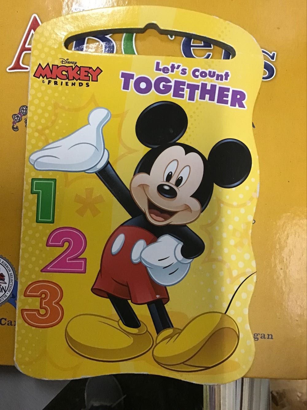 Dsc Mickey 5 X 8 Shaped Board Book with Handle (Value) - Disney book collectible [Barcode 9781453077399] - Main Image 1