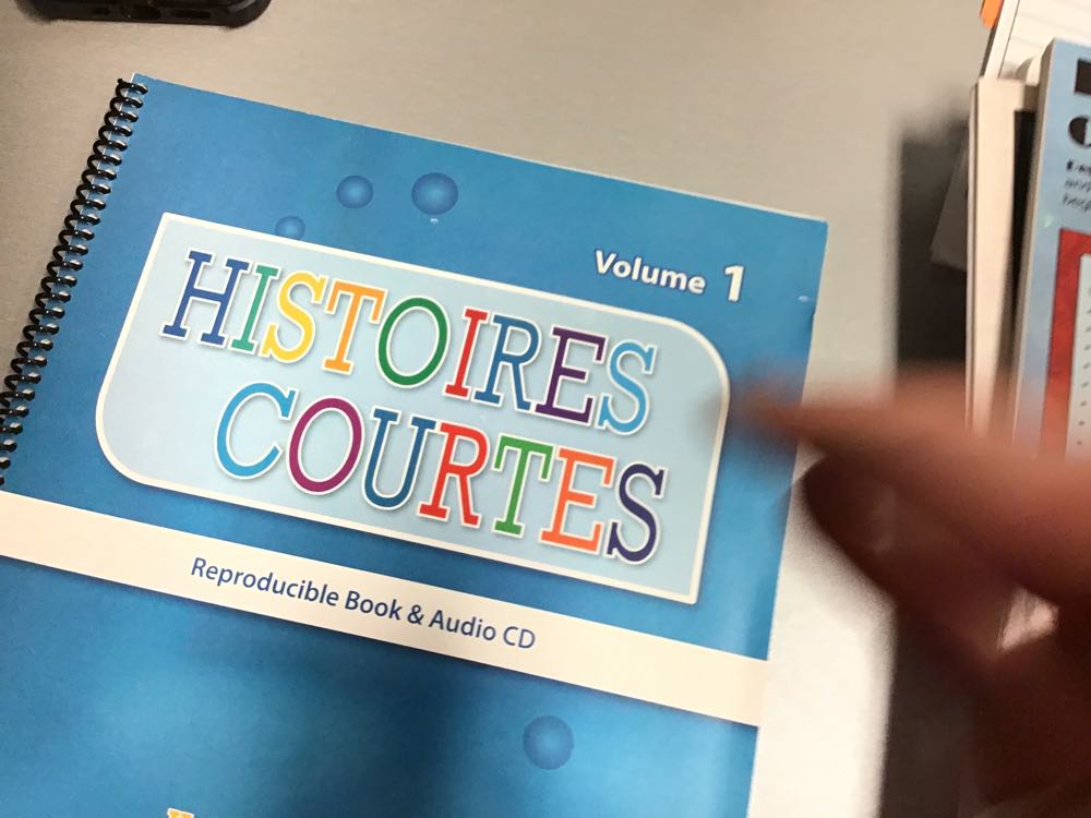 Histoire Courtes Volume 1 Reproducible Book and Audio CD
