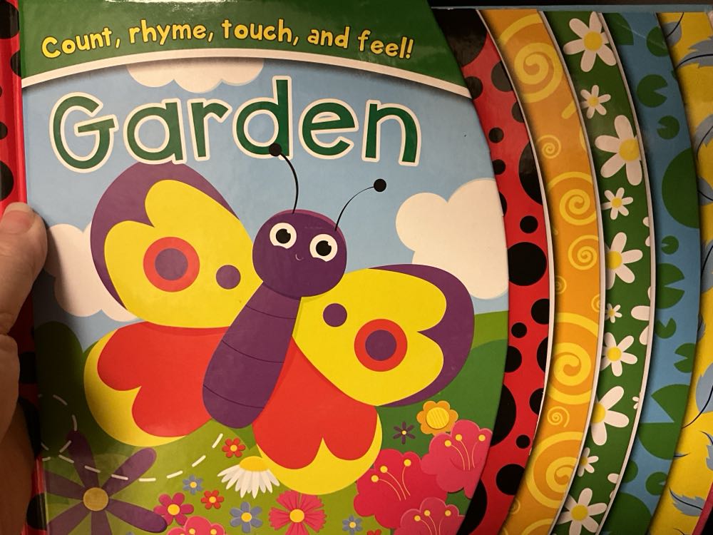 Garden [board book]