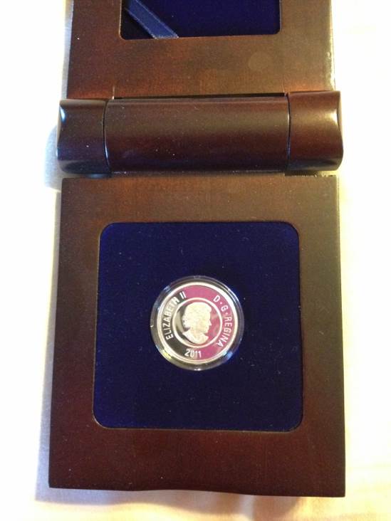 Niobium Coin- Full Hunters Moon  coin collectible - Main Image 2