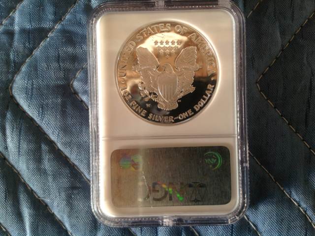 American Eagle 2017  coin collectible - Main Image 2