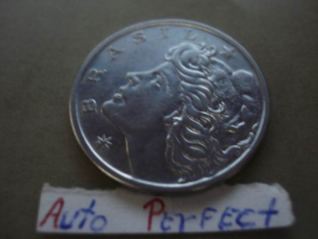 20 Centavos  coin collectible - Main Image 2